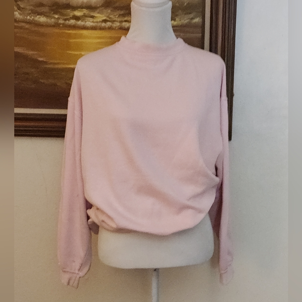 Vintage 1980s Light Pink Oversized Long-Sleeve Pullover Sweatshirt